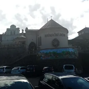 https://vila-anton.karlovyvary-hotels.com